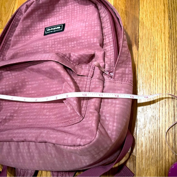 Dakine 365 Mini 12L Kids Backpack Small Faded Grape Tablet Sleeve Bookbag Pink - Picture 5 of 7